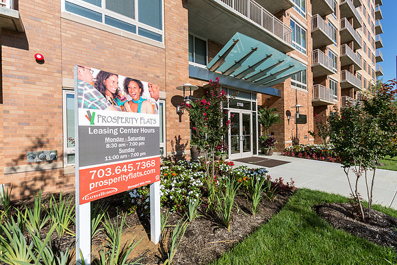 ProsperityFlats_2700_Door_Ave_Exterior_4x6_037