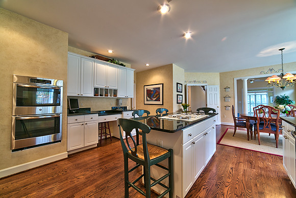 Keough_13514_Maverick_Ln_Kitchen1d_4x6